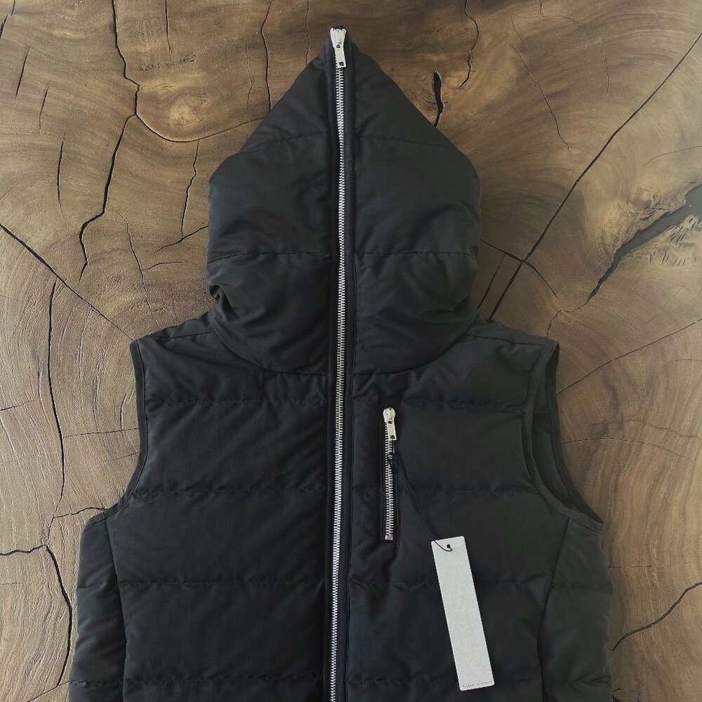 Rick Owens: EU48 RARE Sample Padded Down Puffer Sealed Vest FW23 Luxor